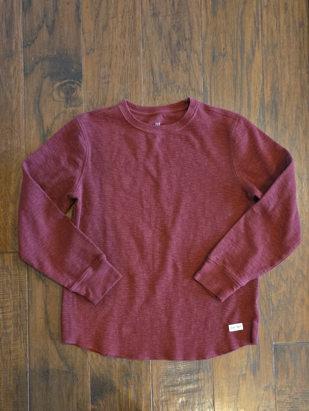 NWOT. GAP Long Sleeve Thermal Top - Maroon Size LARGE